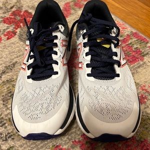 New Balance Fresh Foam 680v7